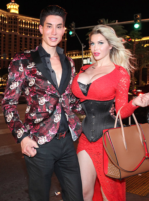 Любовь зла: как выглядят мужья женщин, помешанных на пластике Любовь зла: как выглядят мужья женщин, помешанных на пластике знаменитости,красота,мода и красота,пластические операции