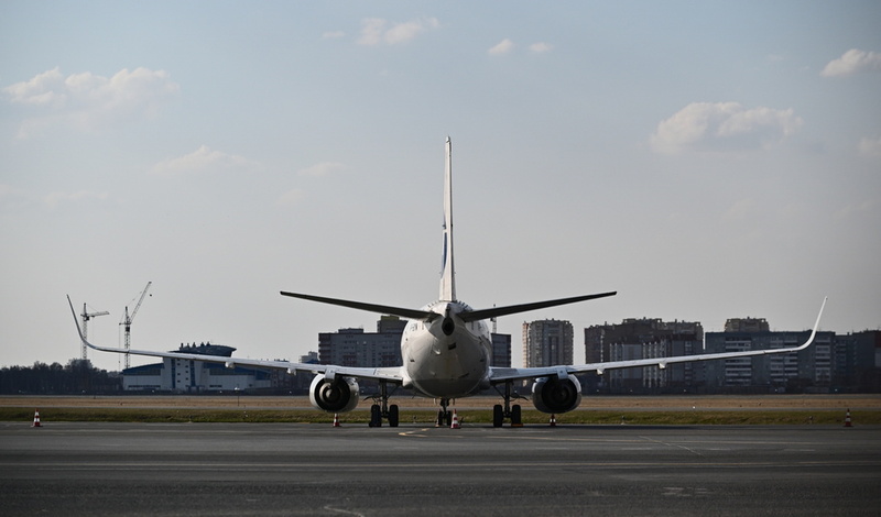 Более 30 авиарейсов задержаны и отменены в аэропортах Москвы из-за тумана