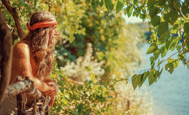 Русский Тарзан Михаил Фоменко. Мужчина сбежал из СССР и 60 лет жил в джунглях - похожая новость на Toplenta