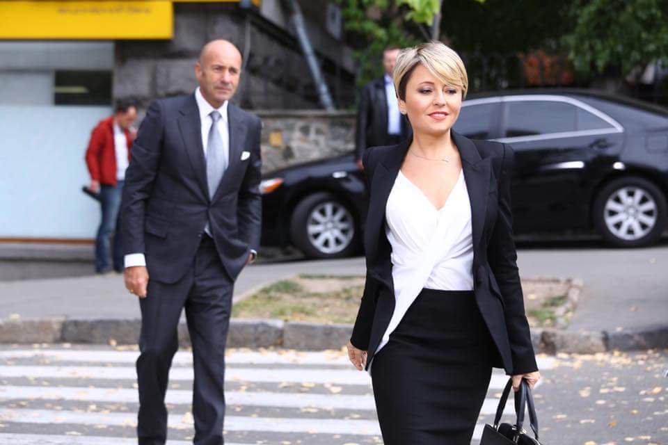 Видео, в котором самые искренние чувства! Анжелика Варум и Игорь Крутой -Опоздавшая любовь…