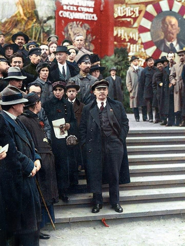 21 января – 100 лет со дня смерти В.И. Ульянова (Ленина)

К наиболее метким высказываниям о В.И.-16