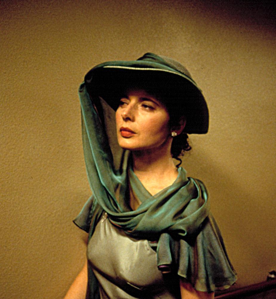 Изабелла Росселлини – вдохновляющая в молодости, роскошная сегодня Звезды