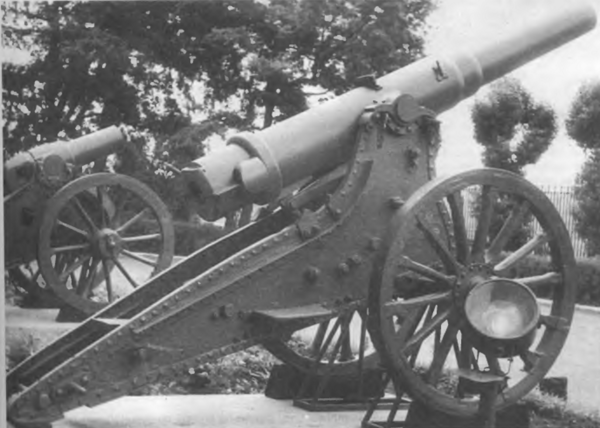 6-дм пушка в 120 пудов. Разработана в 1880 году. Теоретически эти пушки могли оказаться и под Москвой.