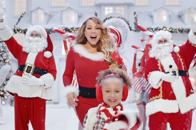 Мэрайя Кэри выпустила новый клип на культовую песню All I Want for Christmas Is You клипа, Christmas, Мэрайя, теперь, решила, Знакомые, высоким, платье, вечернем, роскошном, мундире, СантаКлауса, наряде, классическом, экране, предстает, становится, которая, КэриКроме, сказок