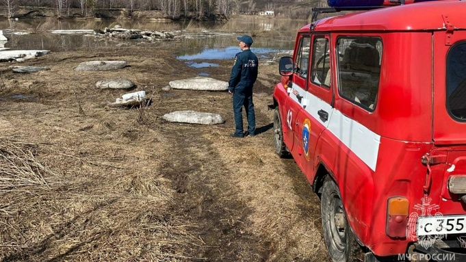 Подтопленными в Алтайском крае остаются 15 домов
