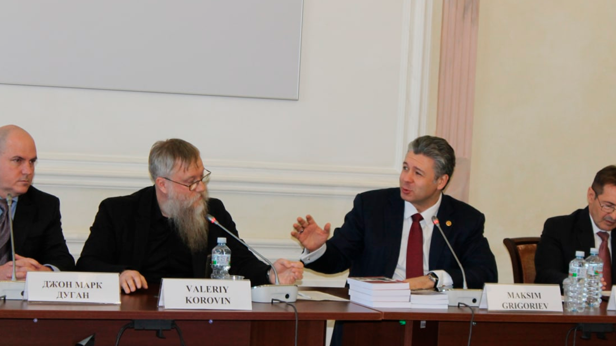 Эксперты из США и Европы обсудили причины геополитической войны Запада против РФ