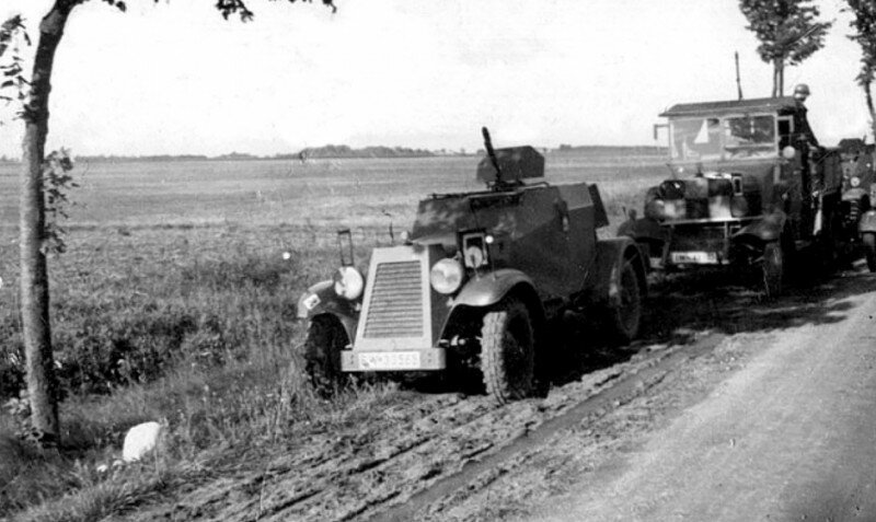 Maschinengewehrkraftwagen Sd.Kfz.13 «Adler» 