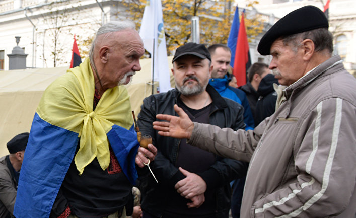 Митинг у здания Верховной рады Украины в Киеве