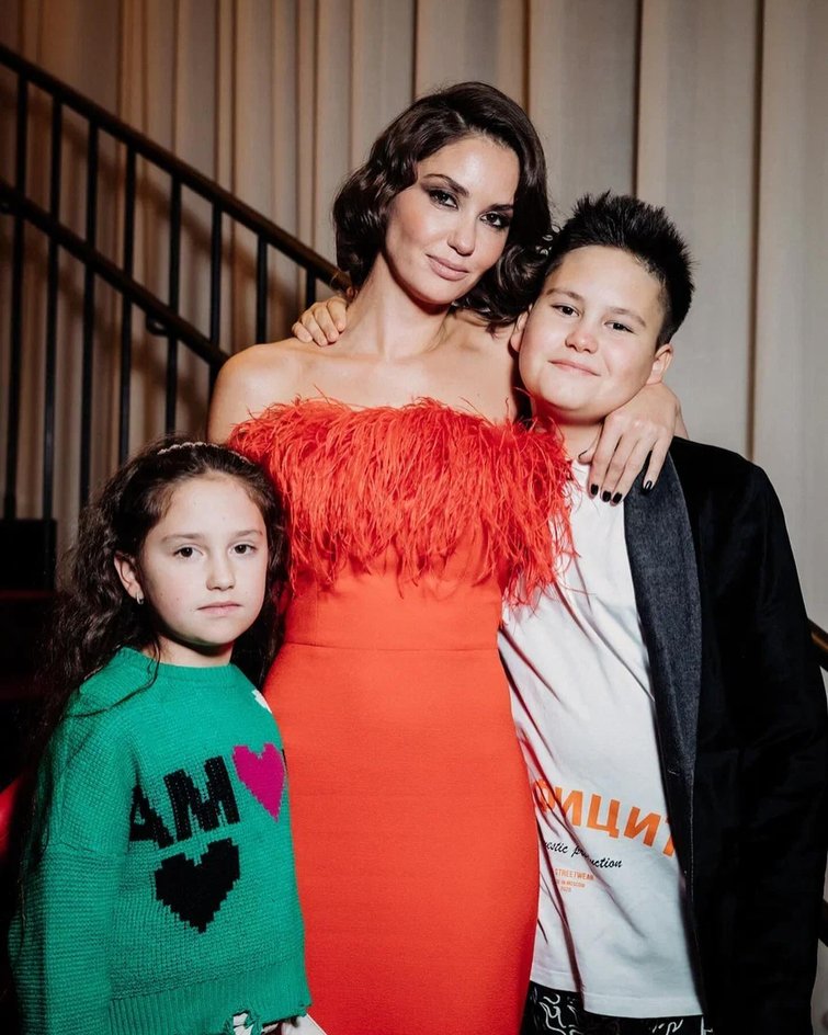 «Ребёнок наконец услышан мамой»: Павел Прилучный завершил судебный спор с Агатой Муцениеце