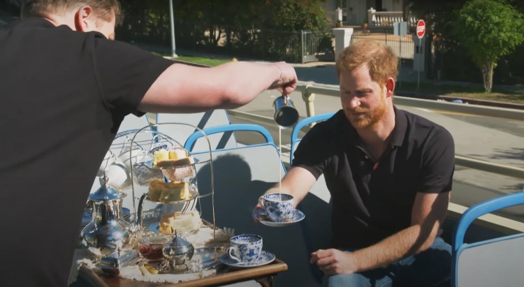 Интервью принца Гарри и Меган Маркл после отказа от королевских званий: каким было первое слово их сына и почему они уехали их Великобритании Интервью принца Гарри и Меган Маркл после отказа от королевских званий: каким было первое слово их сына и почему они уехали их Великобритании Монархи,Британские монархи