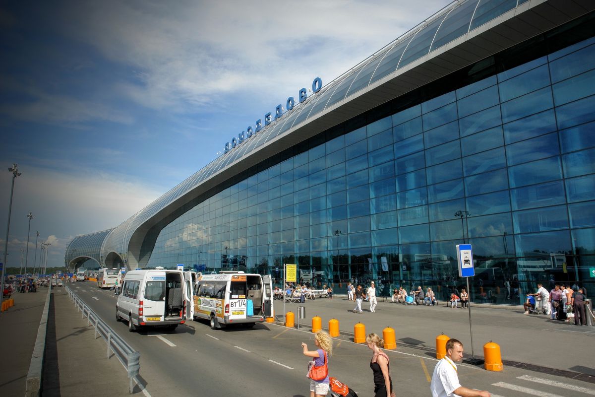 Сколько стоит парковка в Домодедово