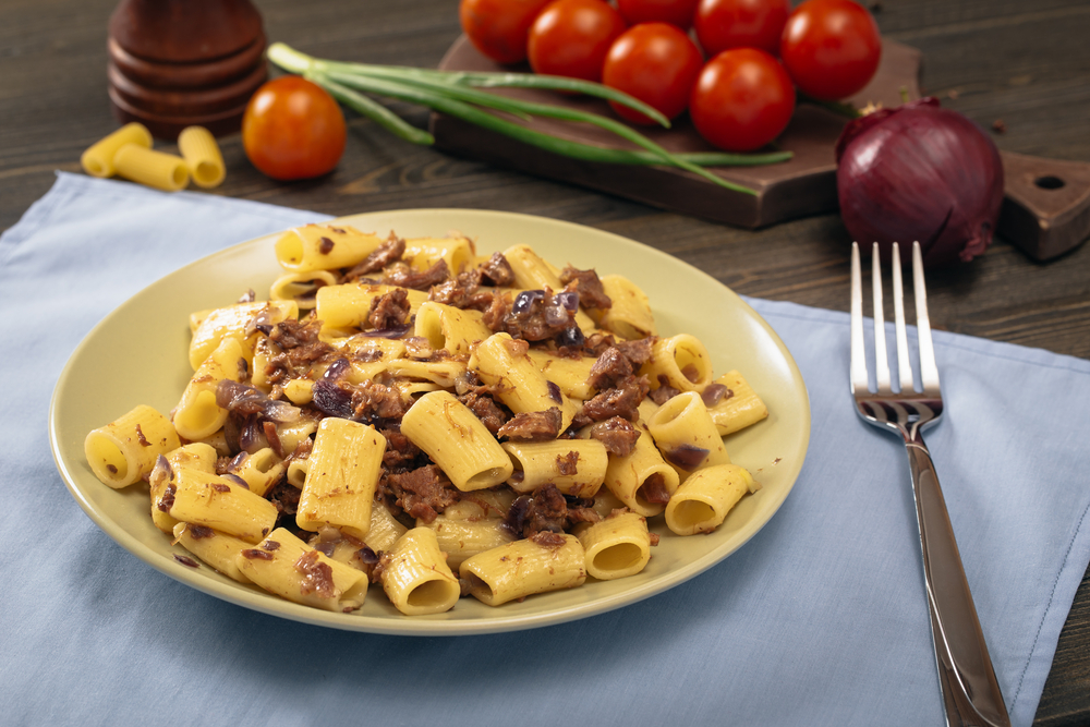 Макароны по флотски с тушенкой в мультиварке