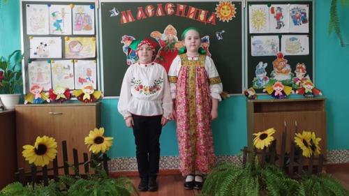 Россия богата своими традициями, обычаями, народными праздниками. 03