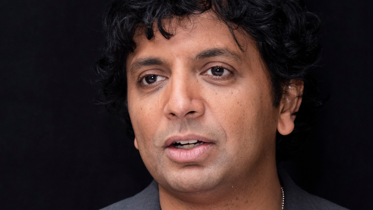 Найт шьямалан. Шьямалан режиссер. М. Шьямалан гости. "шестое чувство" (1999), режиссер м.