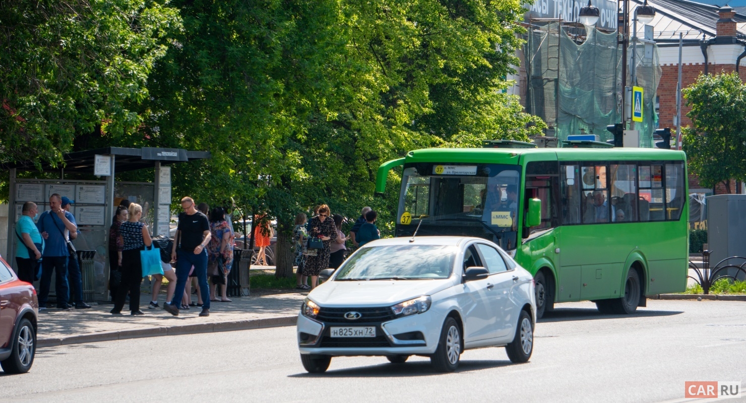 Нужно ли прогревать машину летом?