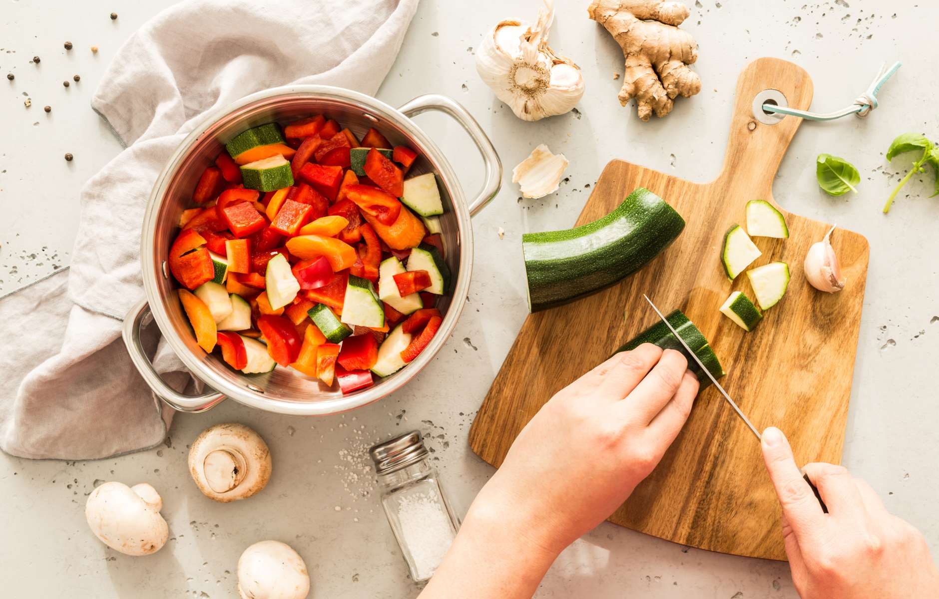 Способы нарезки овощей: формы и их применение в кулинарии кулинария,нарезка овощей,разное