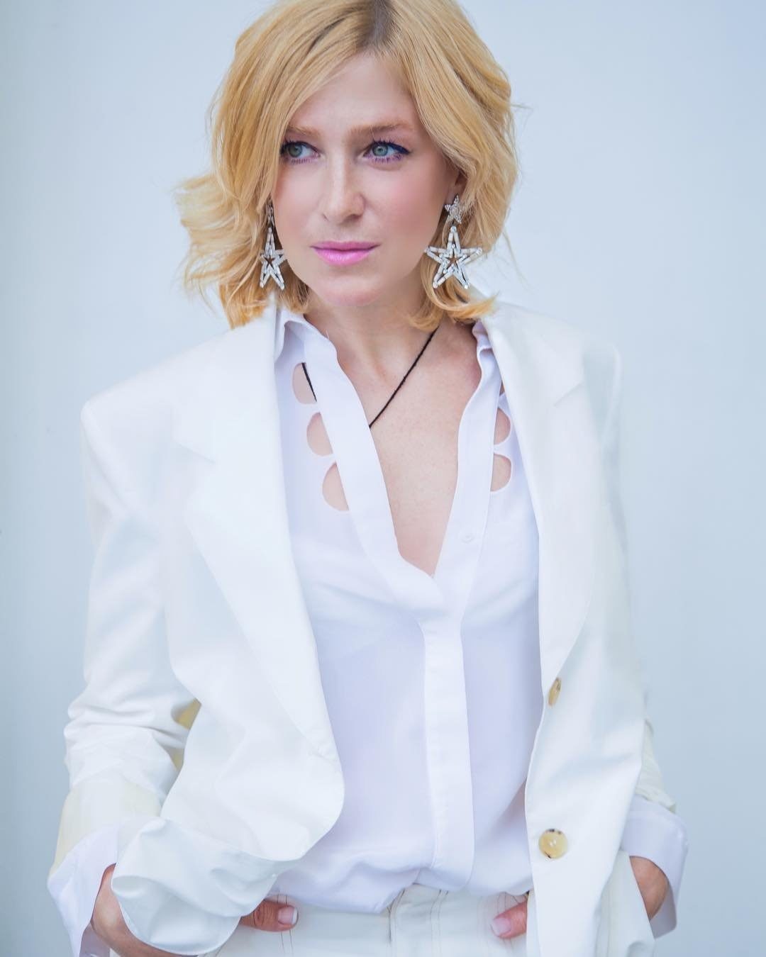 «Я не люблю Казань и рада, что уехала оттуда»: Ирина Гринёва о «Слове пацана» и своём детстве «Я не люблю Казань и рада, что уехала оттуда»: Ирина Гринёва о «Слове пацана» и своём детстве