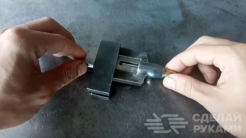 Как сделать заклепочный пистолет для монтажа резьбовых заклепок