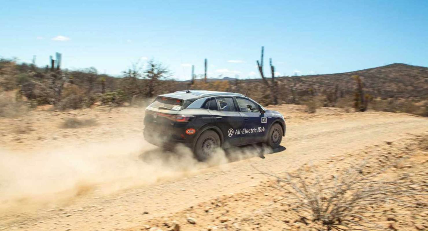 Volkswagen ID.4 успешно прошел гонку по бездорожью NORRA Mexican 1000 Автомобили