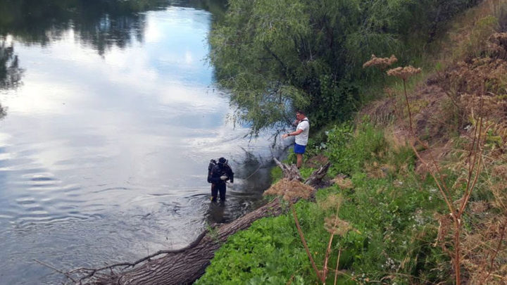 В Тольятти со дна озера извлекли тело мужчины