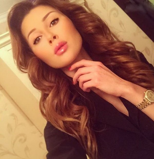 Когда яблочко от яблони.. Дочь Анастасии Заворотнюк озадачила поклонников матери Когда яблочко от яблони.. Дочь Анастасии Заворотнюк озадачила поклонников матери