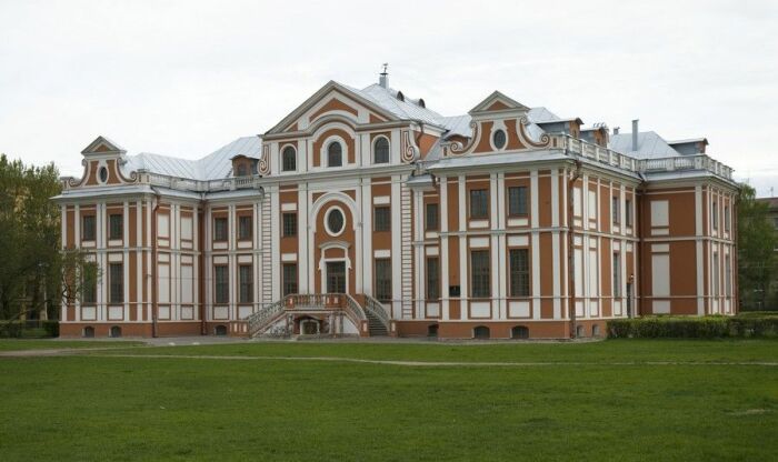 petersmonuments.ru.