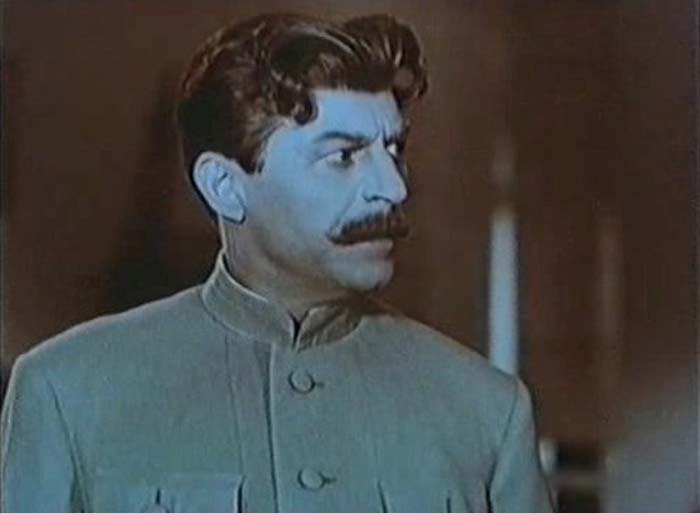 Драматическая судьба самого любимого актера Сталина война и мир