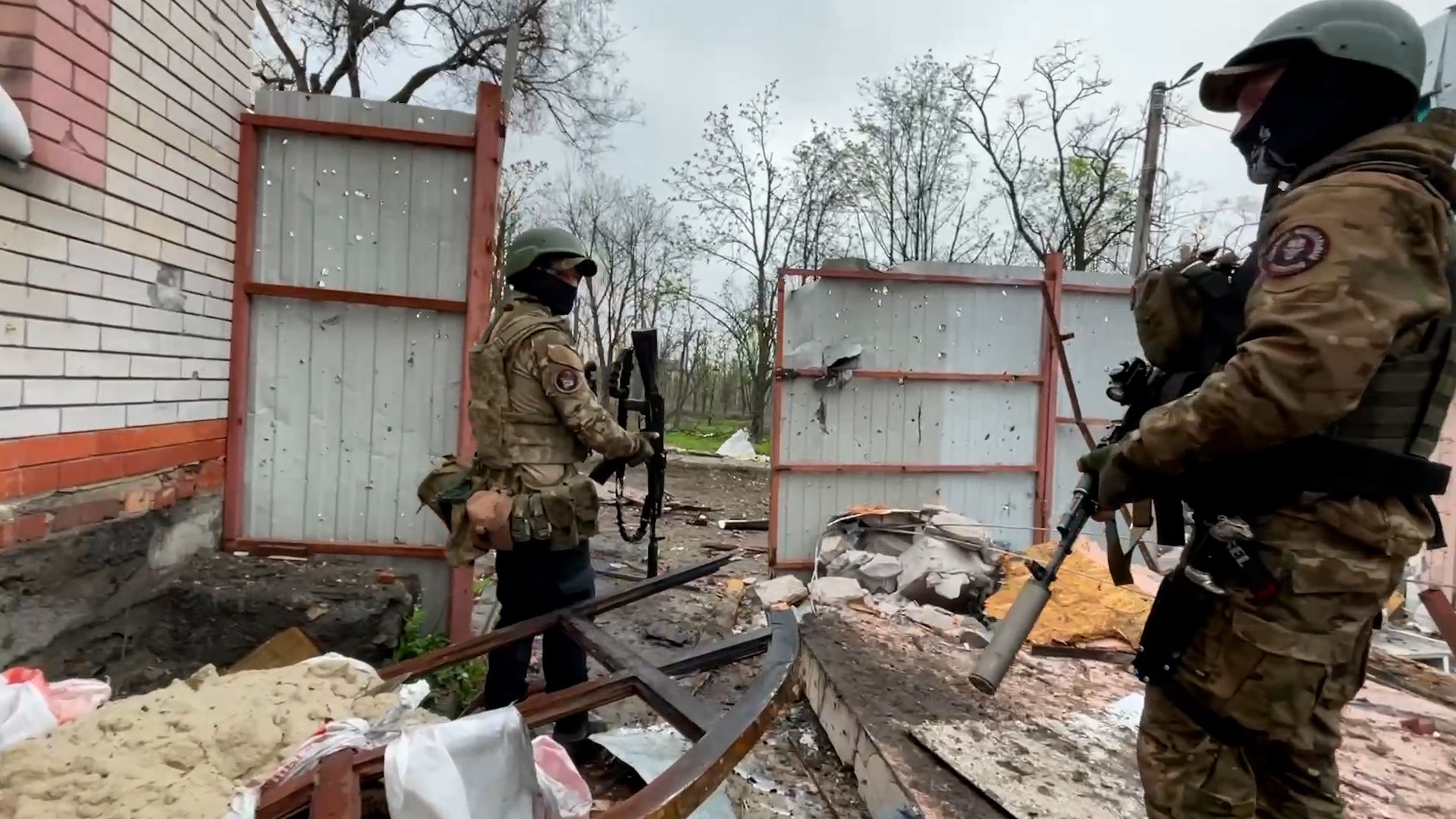 Чвк вагнера штурмуют. ЧВК Вагнер Бахмут. Штурмовик ЧВК Вагнер. Бахмут штурм ЧВК. Штурмовики Вагнера.