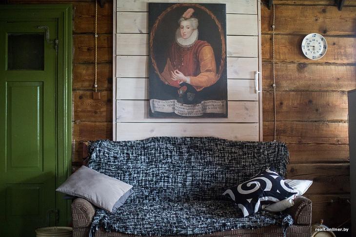 «Вложил сюда все свои сбережения». Как один человек возрождает деревню на Голубых озерах 