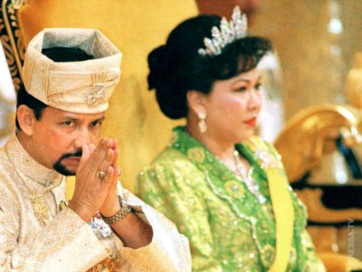 Как живет султан Брунея: пятьсот автомобилей Rolls-Royces, стрижка за 20 000 долларов... 