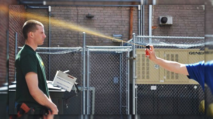 Почему не следует применять газовый балончик для самообороны