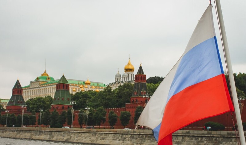 В Кремле отказались принимать потолок цен на российскую нефть