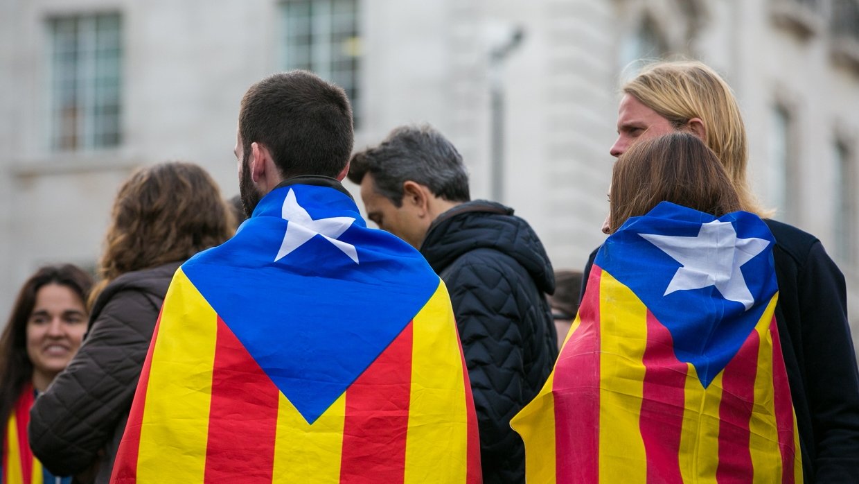 Сми испании. Испания СМИ. Жители Каталонии. Испанская пресса. Свобода прессы в Испании.