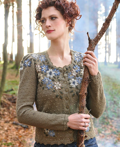 Большая коллекция идей вышивки по трикотажу Большая коллекция идей вышивки по трикотажу