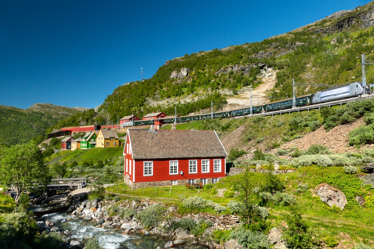 Очарование севера: норвежская природа на снимках Оле Моена талантливый, снимает, норвежские, красивые, районы, горные, острова, фьорды, природу, удивительную, Норвегия, фотограф, Хордаланн, Алверсунде, проживает, время, настоящее, дрона, оператор, путешественник