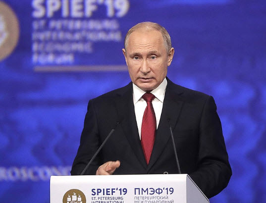 Путин призвал силовые структуры и судебную систему к очищению от недобросовестных лиц