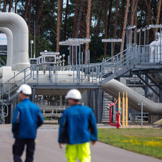 Акции «Газпрома» взлетели на треть на фоне остановки «Северного потока»