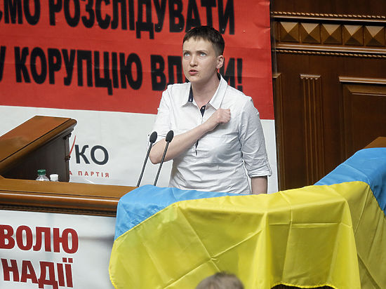 Эксперты: вновь голодающая Савченко берет Порошенко измором