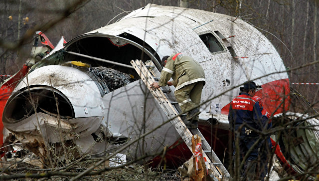 Обломки польского правительственного самолета Ту-154. Архивное фото