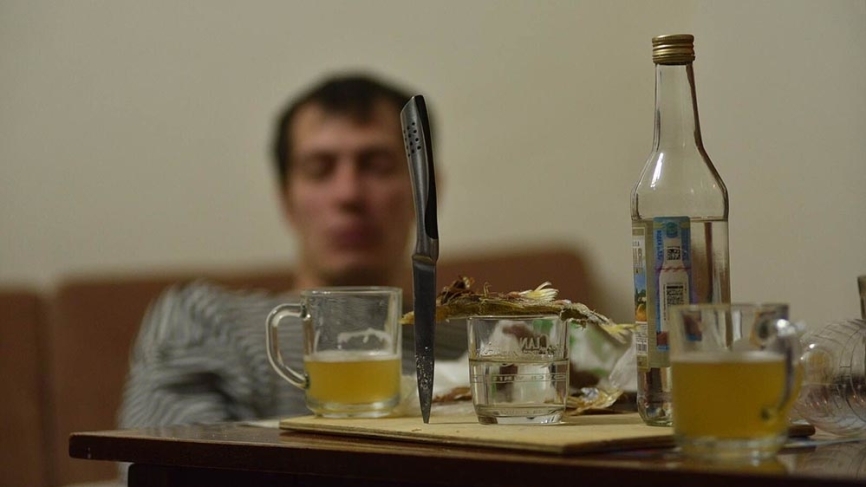 Запрещать или поощрять: как решить проблему алкоголизации в России