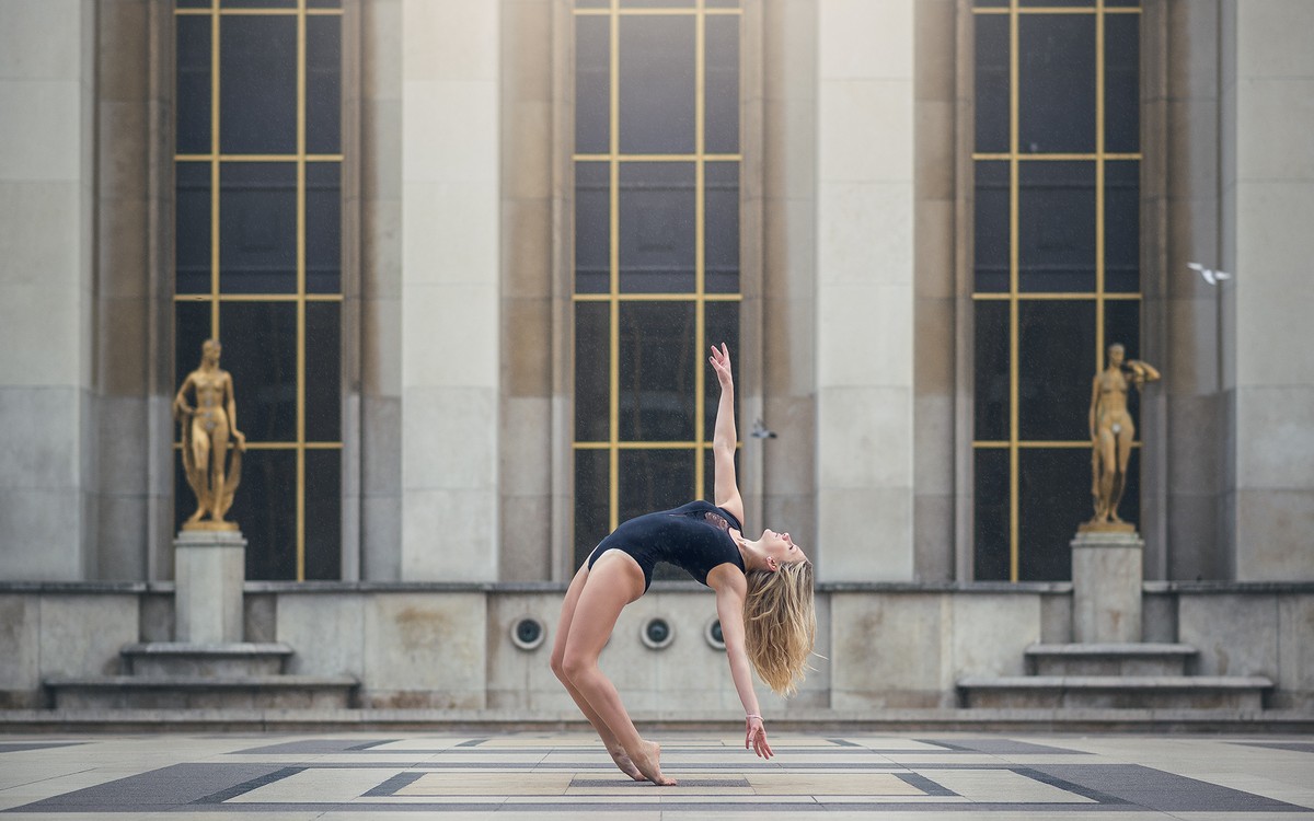 Танцоры на городских улицах Димитрия Роулланда Танцоры на городских улицах Димитрия Роулланда фотография
