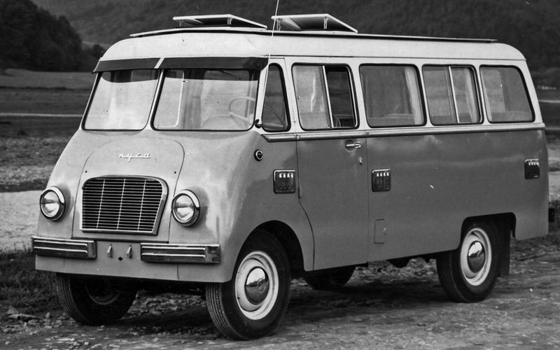 Наши за границей: во что превращались автомобили СССР в Китае, Корее, на Кубе Наши за границей: во что превращались автомобили СССР в Китае, Корее, на Кубе автомобили,автомобиль