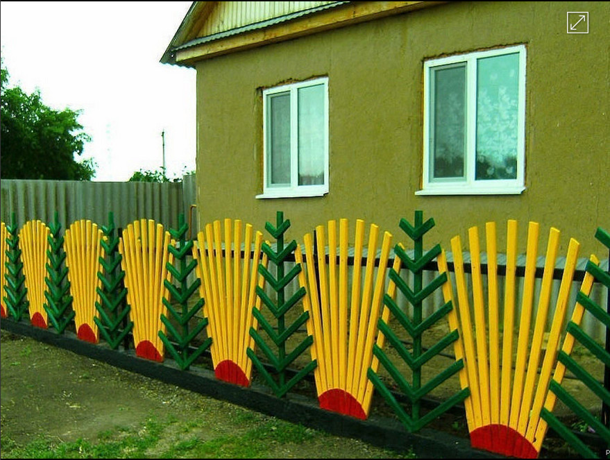 Интересные идеи забора на даче