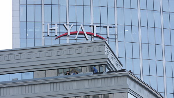 Hyatt Hotels раскритиковали из-за "нацистского" дизайна сцены Лента новостей