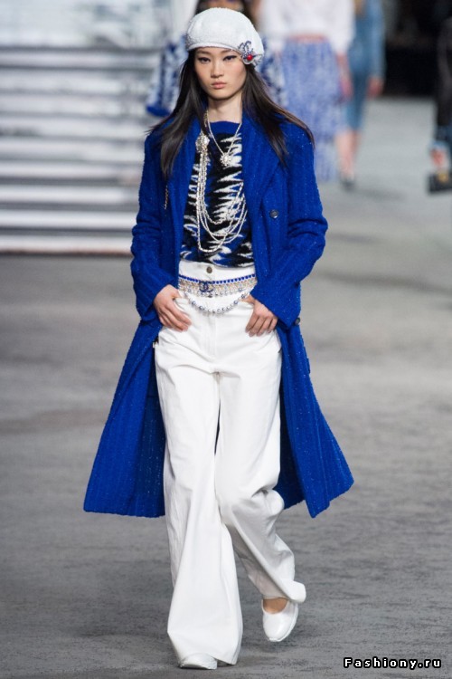 Chanel 2019 круизная коллекция Chanel 2019 круизная коллекция