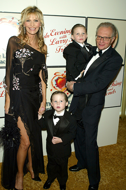 Ларри Кинг и его женщины: семь жен и две невесты знаменитого тележурналиста Звездные пары