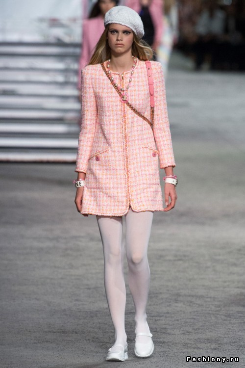 Chanel 2019 круизная коллекция Chanel 2019 круизная коллекция