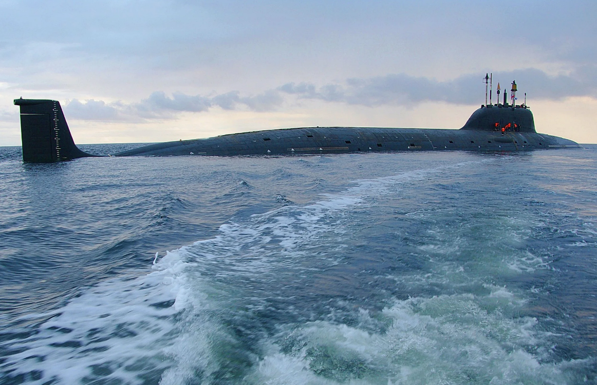 Морской поход одной из российских подводных лодок
