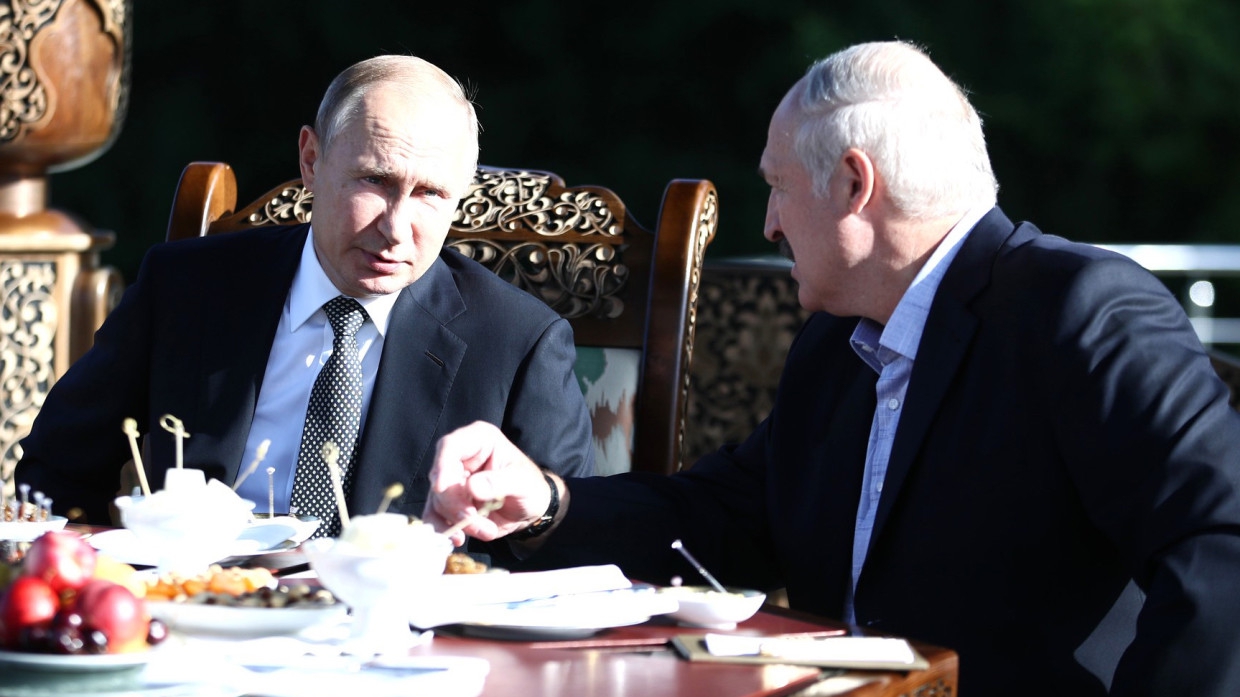 Песков сообщил, что переговоры Путина и Лукашенко длятся более четырех часов