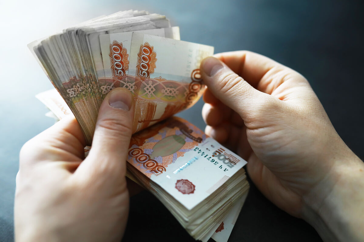 В Подмосковье жену участника СВО мошенники убедили взять в кредит 1,5 млн рублей